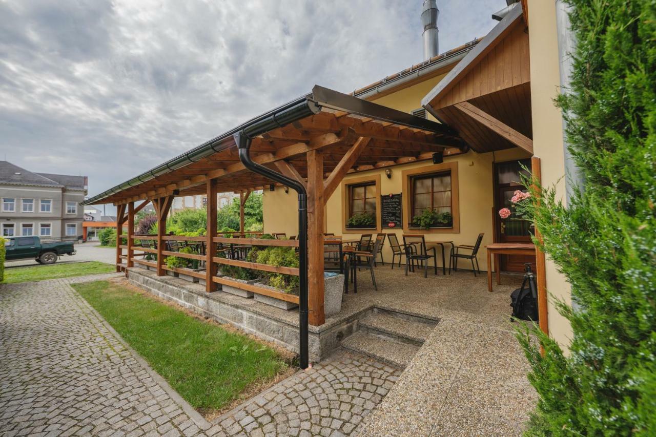Hotel Taverna Javorník Dış mekan fotoğraf