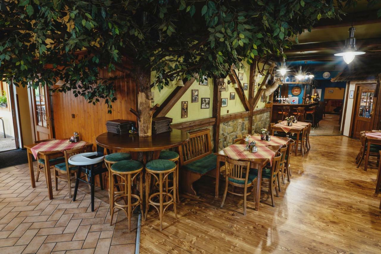 Hotel Taverna Javorník Dış mekan fotoğraf
