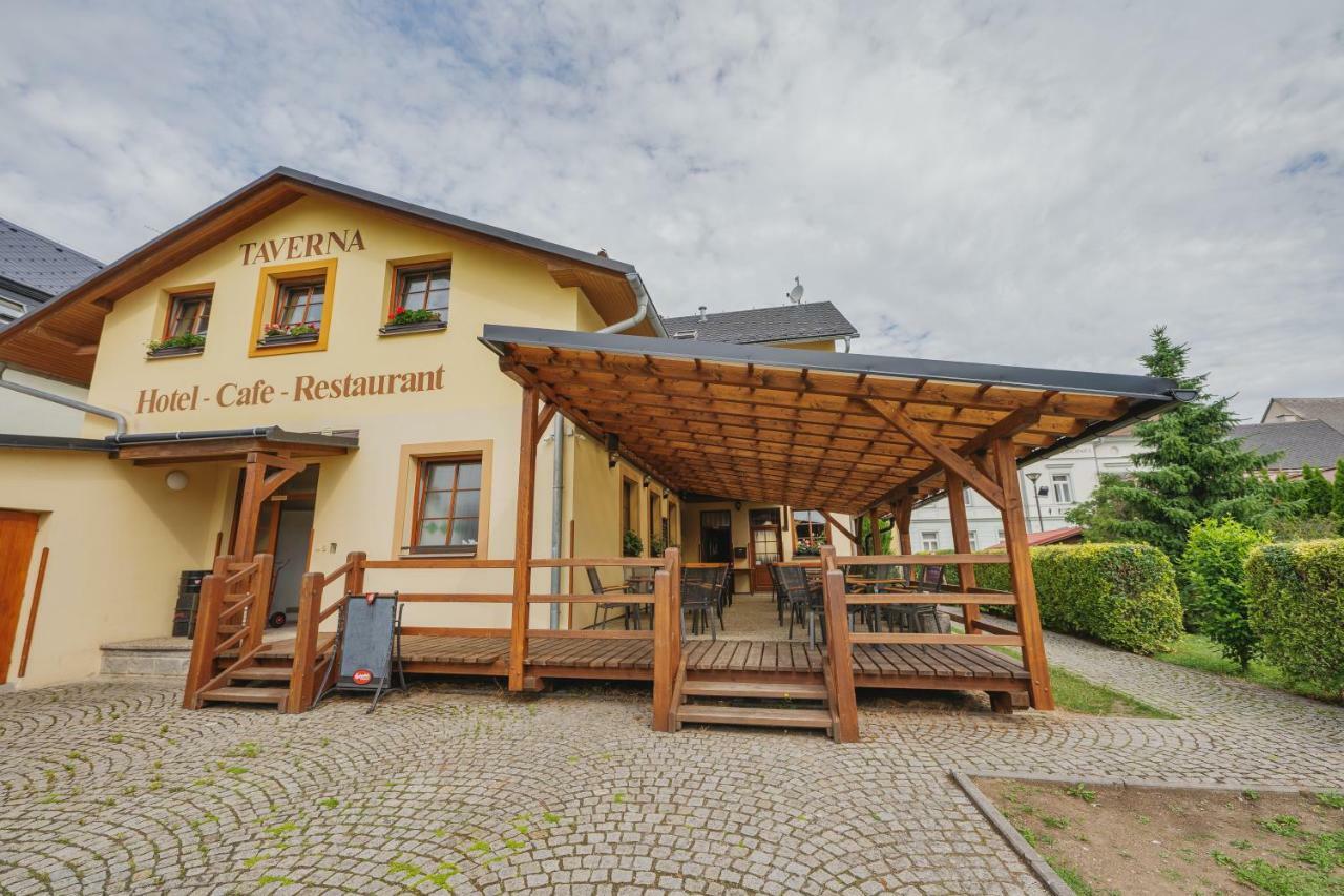 Hotel Taverna Javorník Dış mekan fotoğraf