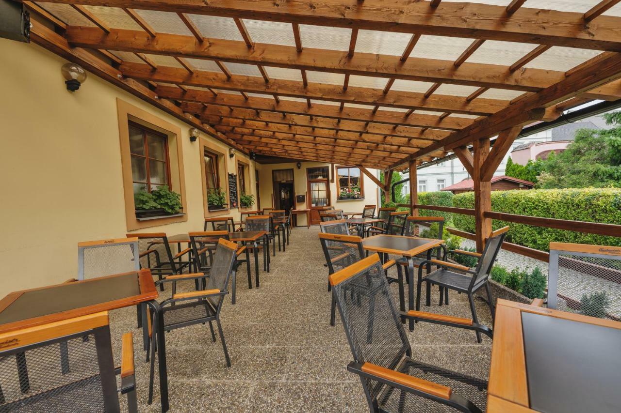 Hotel Taverna Javorník Dış mekan fotoğraf