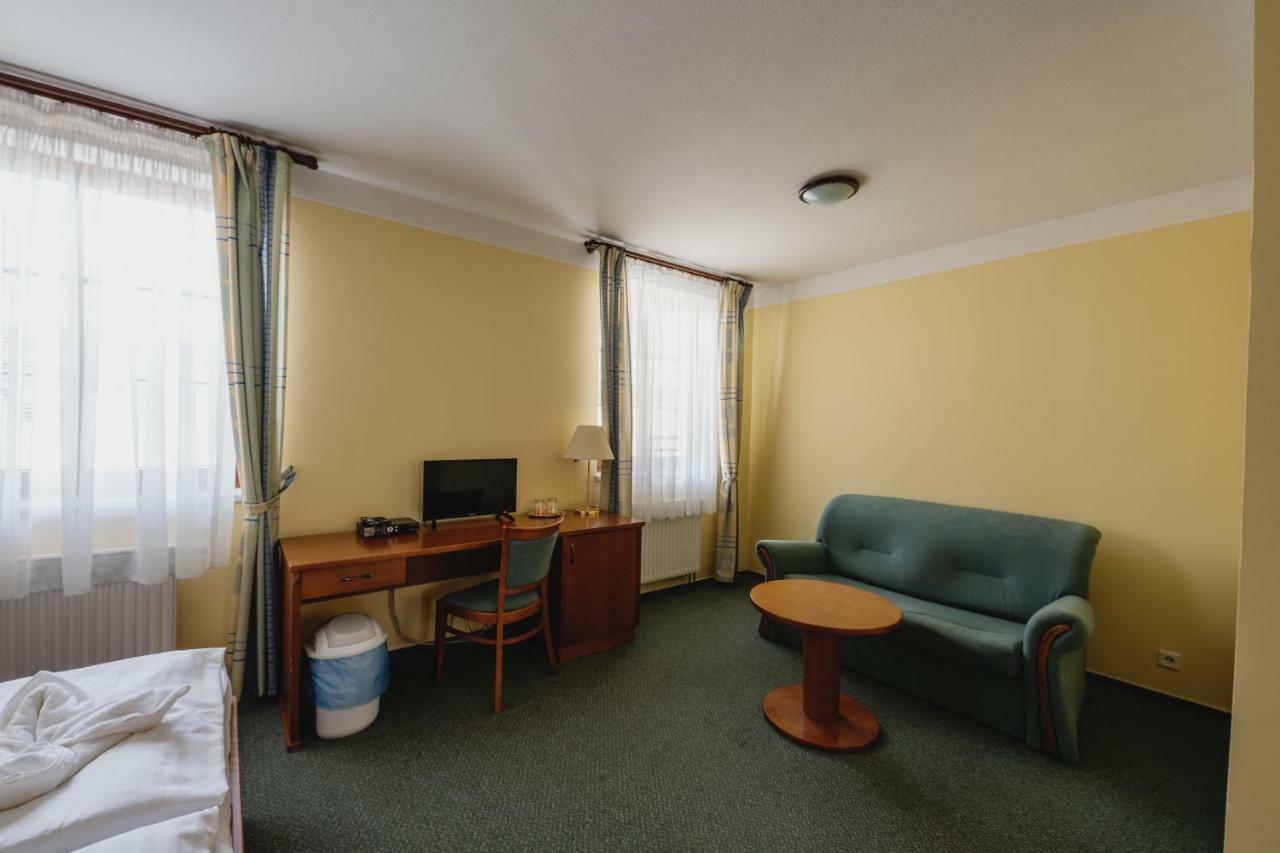 Hotel Taverna Javorník Dış mekan fotoğraf