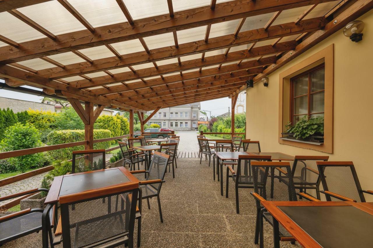 Hotel Taverna Javorník Dış mekan fotoğraf