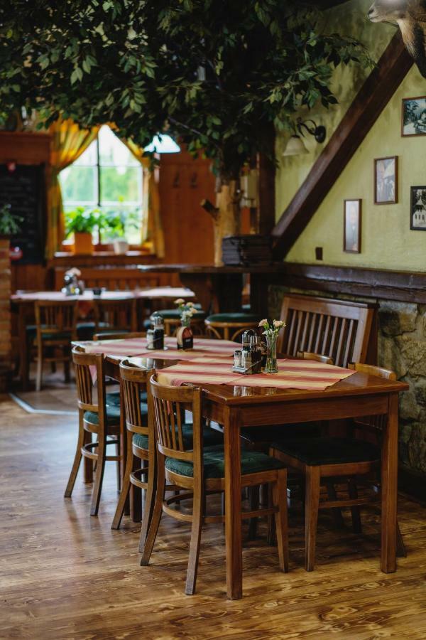 Hotel Taverna Javorník Dış mekan fotoğraf