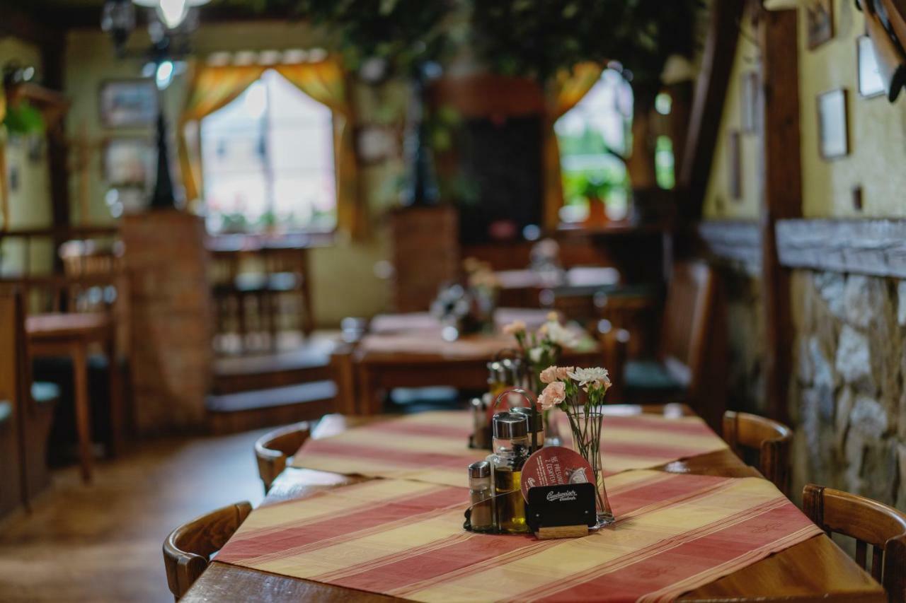 Hotel Taverna Javorník Dış mekan fotoğraf