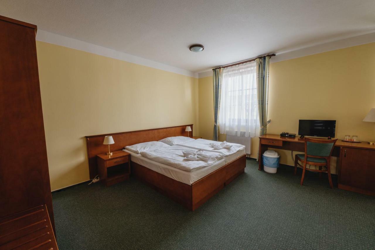 Hotel Taverna Javorník Dış mekan fotoğraf